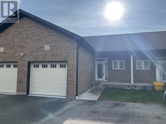 property at 17 Wren Ct