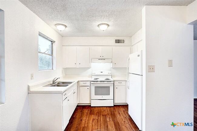 property at 726 Old Martindale Rd