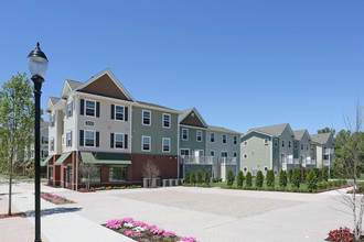 Wincoram Commons in Coram, NY - Building Photo - Building Photo