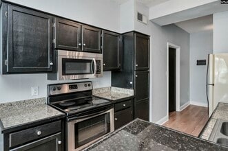 2002 Greene St in Columbia, SC - Building Photo - Building Photo