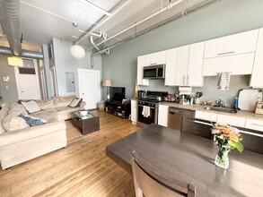 21 Temple Pl, Unit 3 in Boston, MA - Building Photo - Building Photo