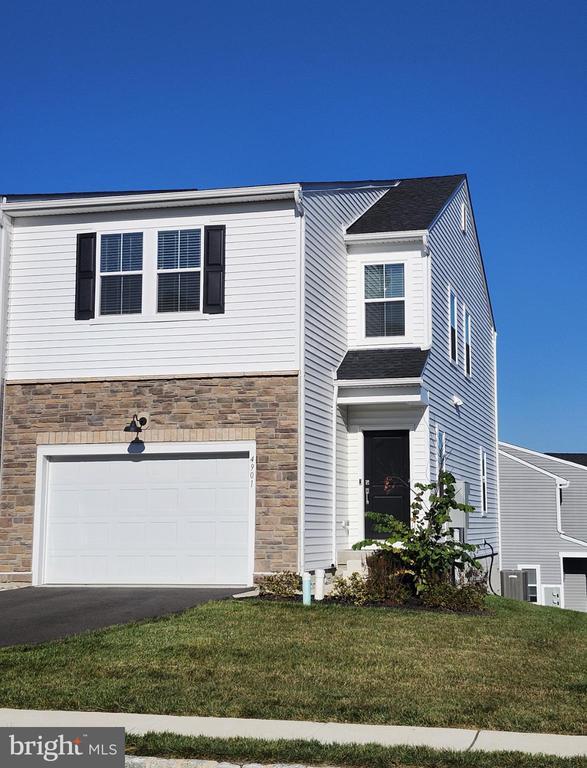 property at 4901 Brookside Ct
