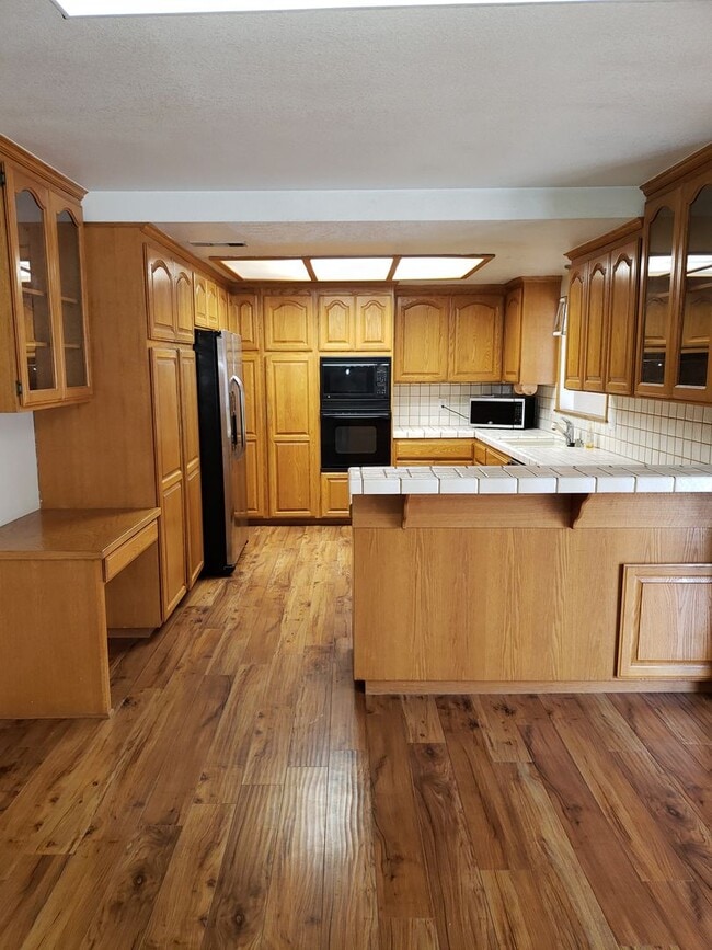 3537 Bluff St in Norco, CA - Building Photo - Building Photo