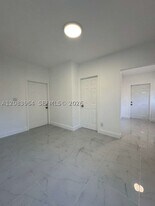 731 SW 3rd St in Dania Beach, FL - Building Photo