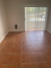 7785 SW 86th St in Miami, FL - Building Photo - Building Photo