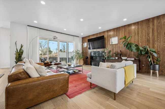 property at 4664 Elm Ct