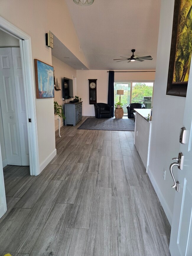 9300 SE Eagle Ave in Hobe Sound, FL - Building Photo - Building Photo