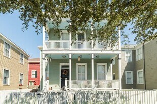 406 17th St in Galveston, TX - Building Photo