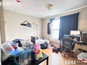 31 Pratt St, Unit 2 in Boston, MA - Building Photo - Building Photo