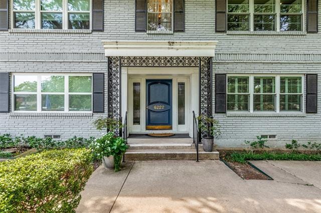 property at 6222 Bandera Ave