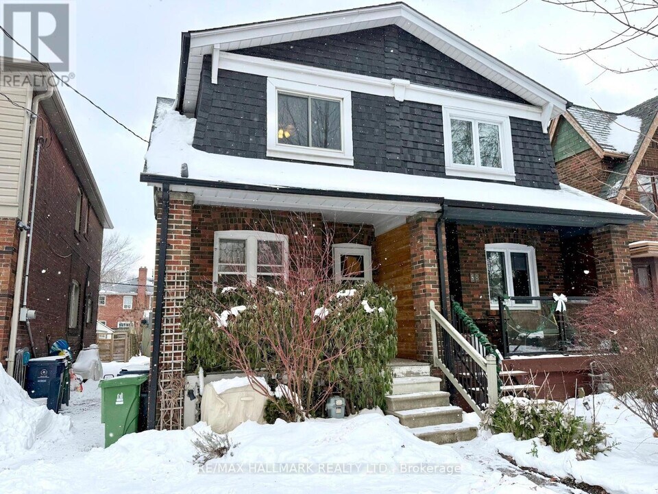 56 Highfield Rd in Toronto, ON - Building Photo