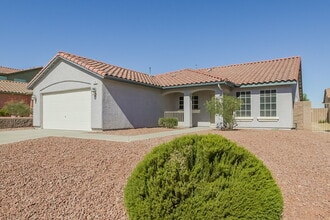 176 Sandhill Crane Ave in Henderson, NV - Building Photo - Building Photo