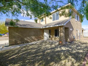 2836 Meriwether St in Las Cruces, NM - Building Photo - Building Photo