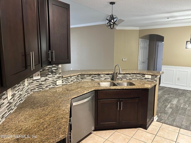 property at 785 Oakleaf Plantation Pkwy