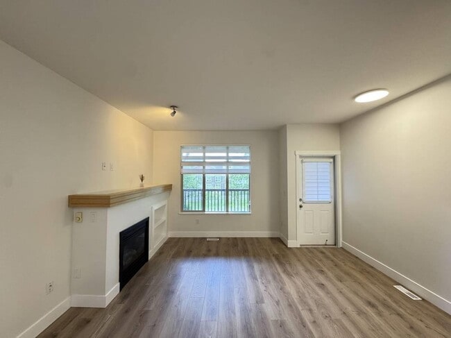 property at 19478-19465 65 Ave