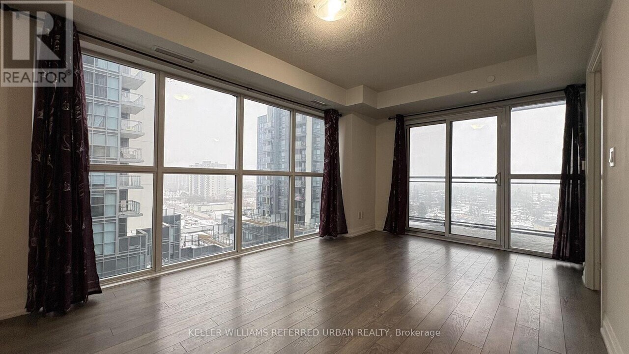 20 Meadowglen Pl in Toronto, ON - Building Photo