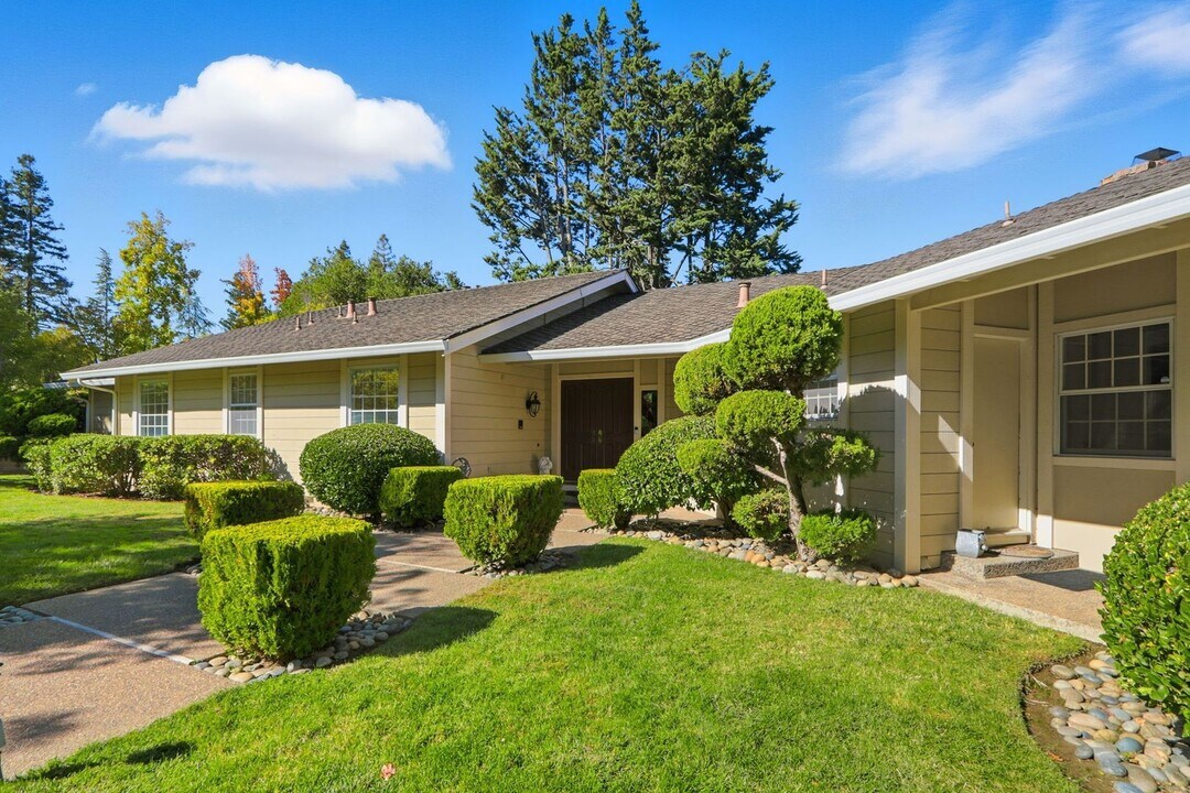 14600 Granite Way in Saratoga, CA - Building Photo