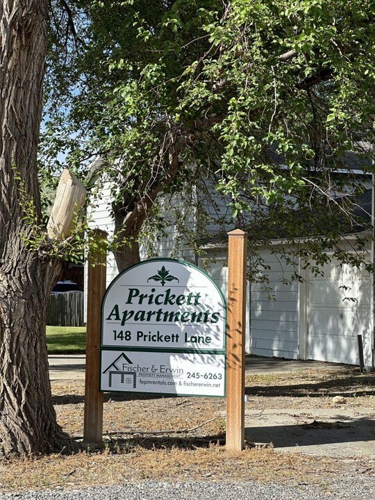 148 Prickett Ln in Billings, MT - Foto de edificio