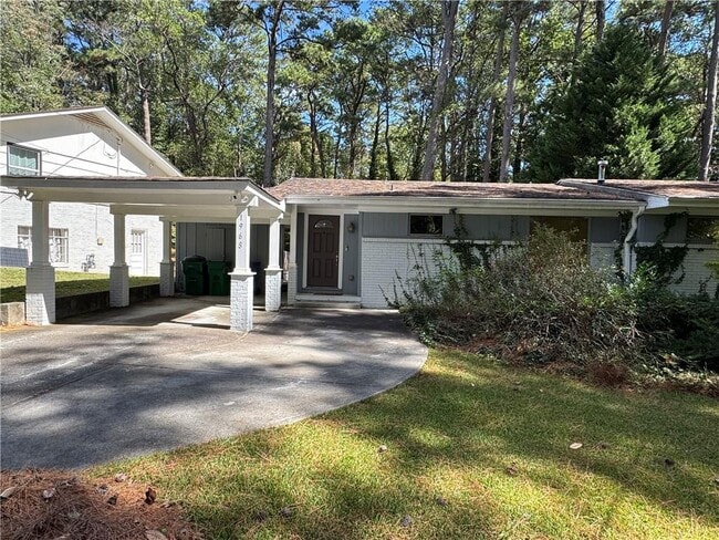1968 Fairway Cir NE