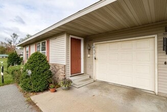 6305-6307 Teagan Ln in Schofield, WI - Building Photo - Building Photo