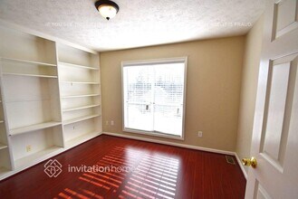 3284 Shady Woods Cir in Lawrenceville, GA - Foto de edificio - Building Photo