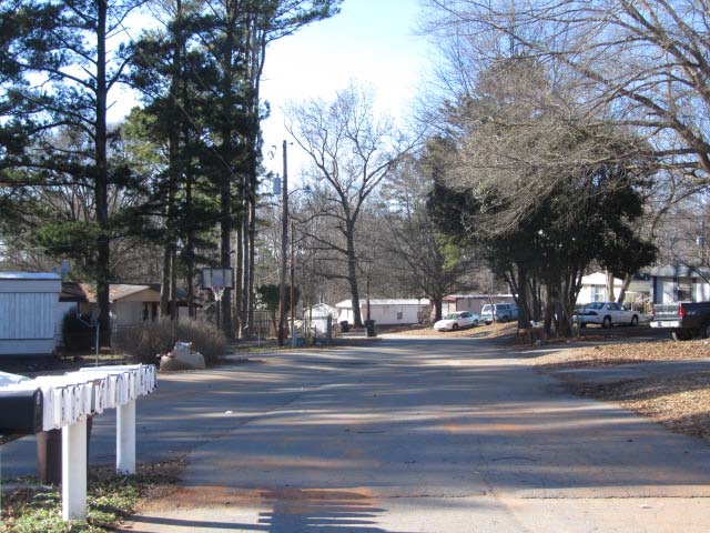 Western's Mobile Home Park in Acworth, GA - Foto de edificio - Building Photo