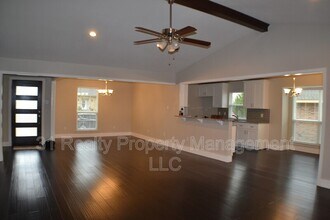 2311 Eastgate Dr in Carrollton, TX - Building Photo - Building Photo