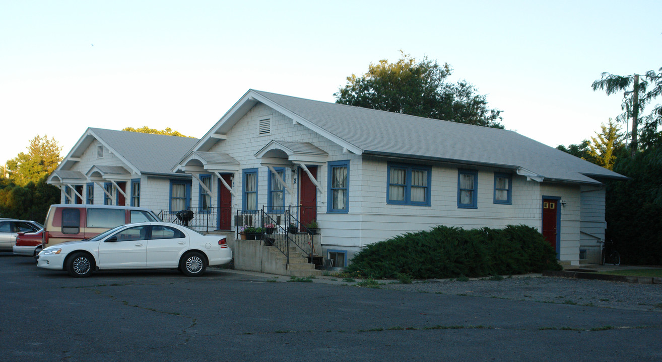 115 S 9th St in Yakima, WA - Building Photo