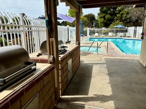 16521 Grunion Ln in Huntington Beach, CA - Building Photo - Building Photo