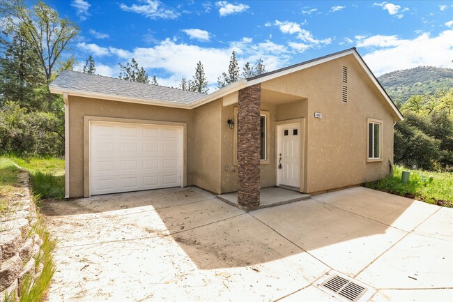 property at 48467 Woodbend Ln