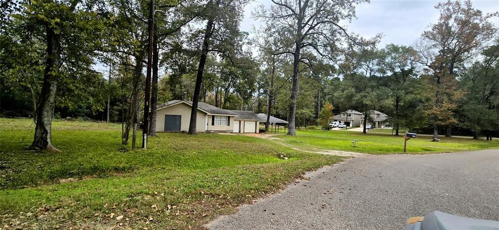 707 Smokey River Bend in Montgomery, TX - Building Photo