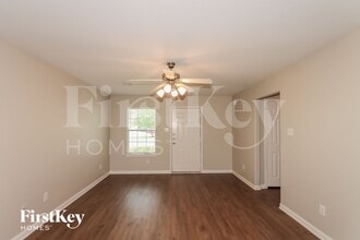 4506 Nueces River Loop in Spring, TX - Foto de edificio - Building Photo