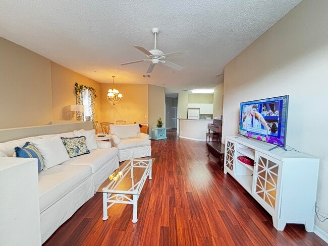 105 Lighthouse Cir in Tequesta, FL - Building Photo - Building Photo