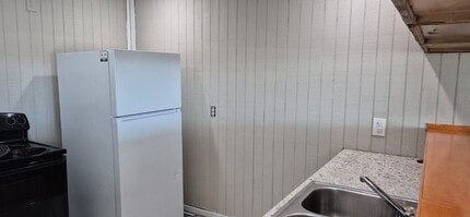 18530 Brumbelow Rd in Needville, TX - Building Photo - Building Photo