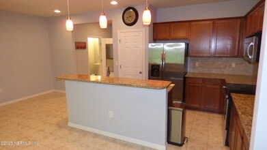 7013 Coldwater Dr in Jacksonville, FL - Building Photo - Building Photo