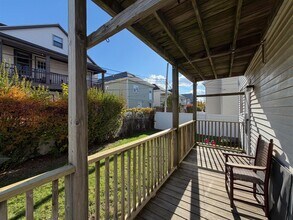 31 Illinois Ave in Somerville, MA - Foto de edificio - Building Photo