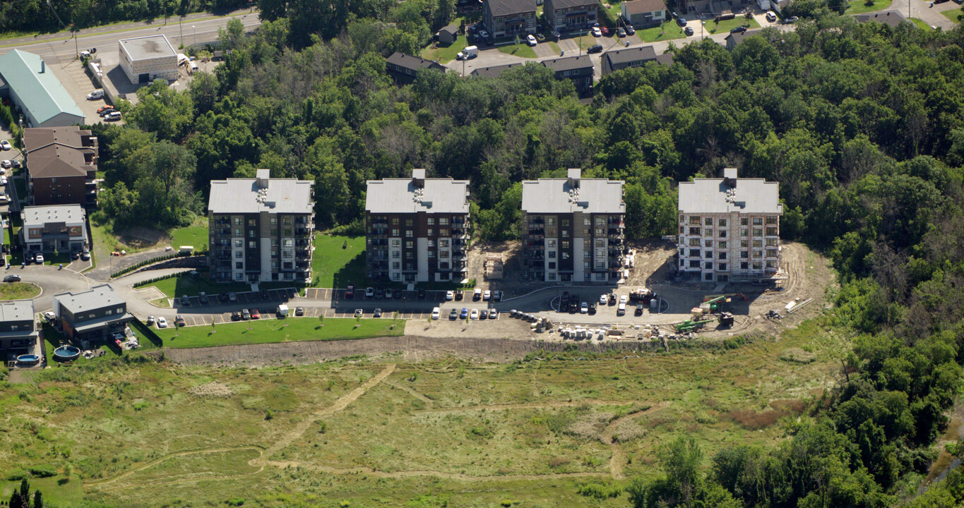 Les Deux Rives in St-Philippe, QC - Building Photo