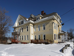 570 Broad St in Meriden, CT - Foto de edificio - Building Photo