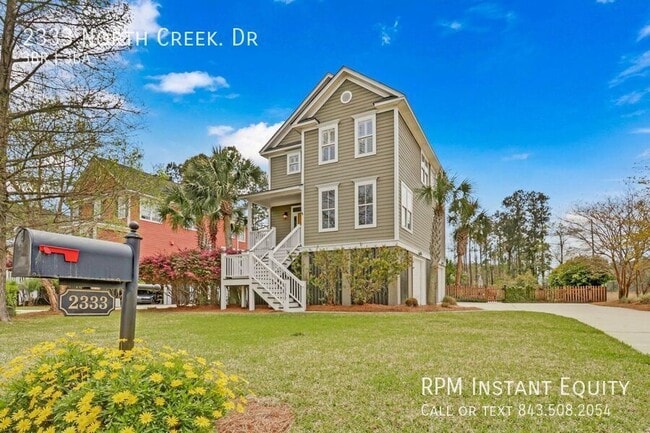 property at 2333 N Creek Dr