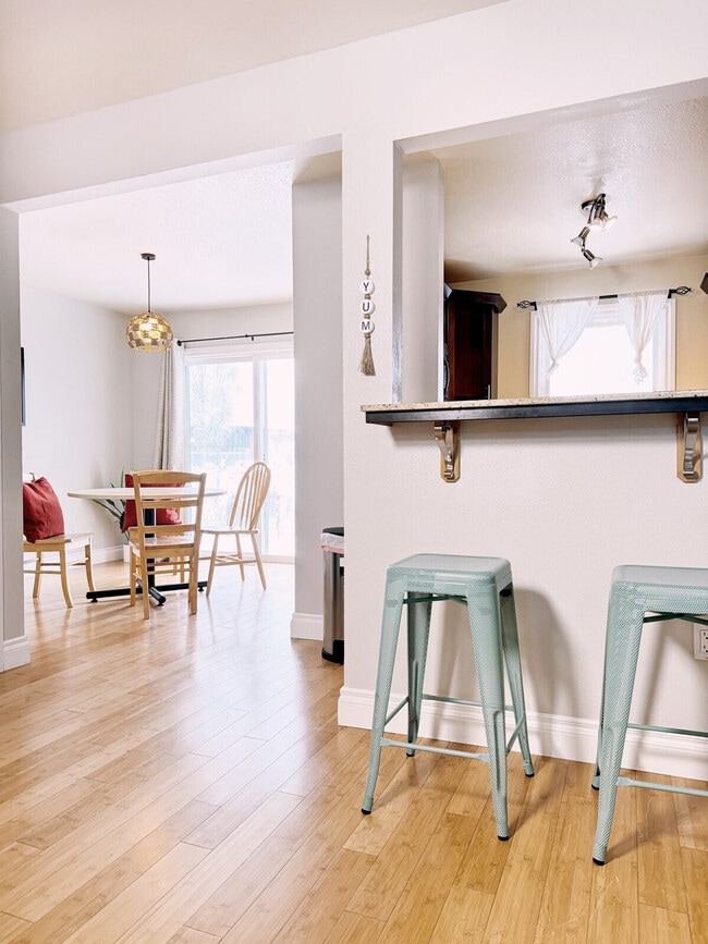 319 W 12th Ave in Anchorage, AK - Building Photo - Building Photo