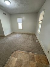 918 Sherman St in Salina, KS - Building Photo - Building Photo