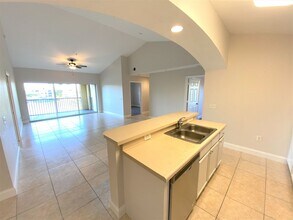7945 Preserve Cir in Naples, FL - Building Photo - Building Photo