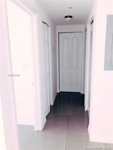 425 NE 30th St-Unit -301 in Miami, FL - Building Photo - Building Photo