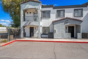 4608 W Maryland Ave in Glendale, AZ - Building Photo
