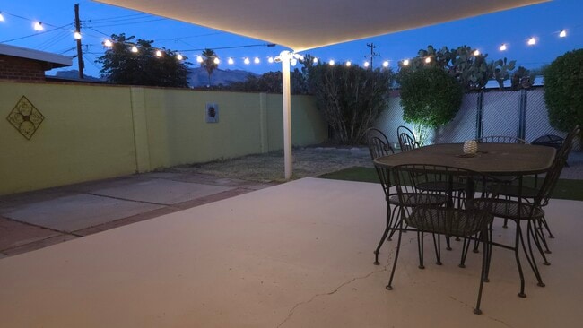 property at 4342 N Radin Ave