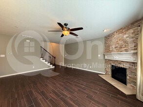 392 Dublin St in Lewisville, TX - Building Photo - Building Photo