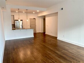 1100 Howell Mill Rd in Atlanta, GA - Building Photo - Building Photo