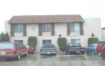 4183 Highland Ave in San Diego, CA - Building Photo - Building Photo