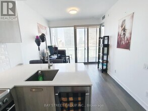 57-3157 St Joseph St in Toronto, ON - Building Photo - Building Photo