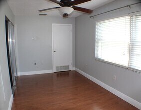 5060 76th Ave N in Pinellas Park, FL - Building Photo - Building Photo